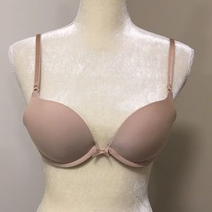 Victoria’s Secret 32B Push Up Bra
